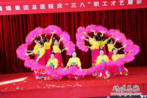 總醫院舉辦“展風采、圓夢想、促發展”慶“三八”職工才藝展演活動