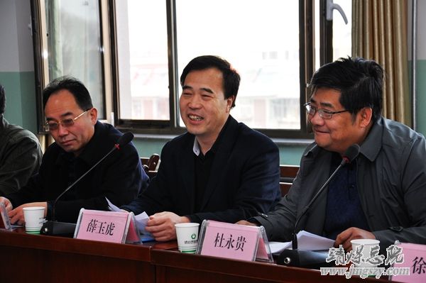 窯街煤電集團公司一行來總醫院參觀學習