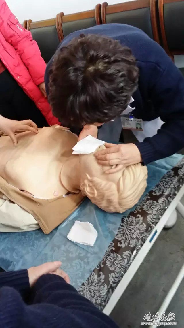 王家山礦醫院舉辦《創傷應急救護》學習班