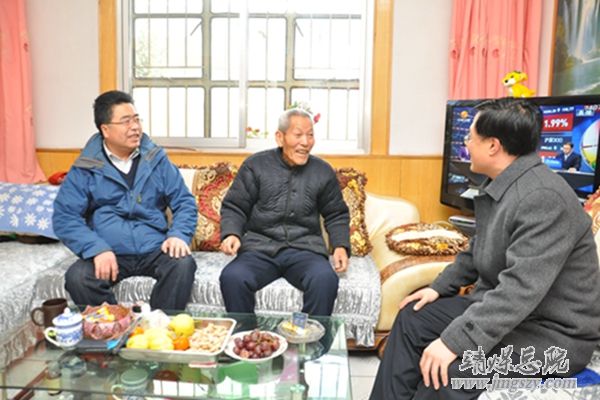 總醫院黨政工開展節前走訪慰問活動