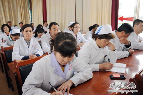 靖煤集團公司形勢任務(wù)報告會在總醫(yī)院召開