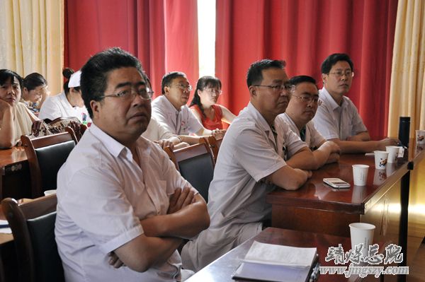 總醫(yī)院開展急危重病診治新進(jìn)展研討學(xué)習(xí)班