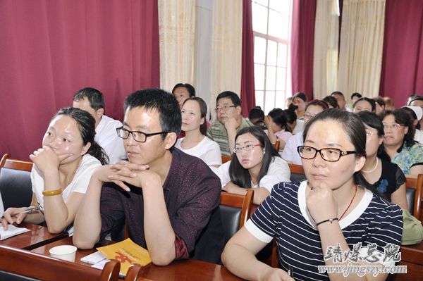 總醫(yī)院開展急危重病診治新進(jìn)展研討學(xué)習(xí)班