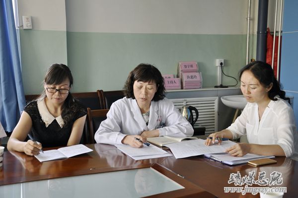 集團公司領(lǐng)導(dǎo)蒞臨總醫(yī)院指導(dǎo)調(diào)研工作